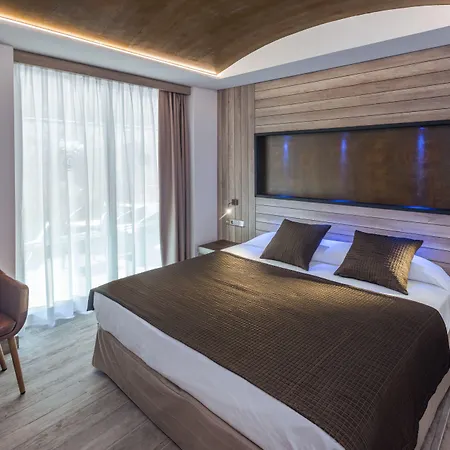 Hotel Ght Neptuno-tossa & Venus 3*