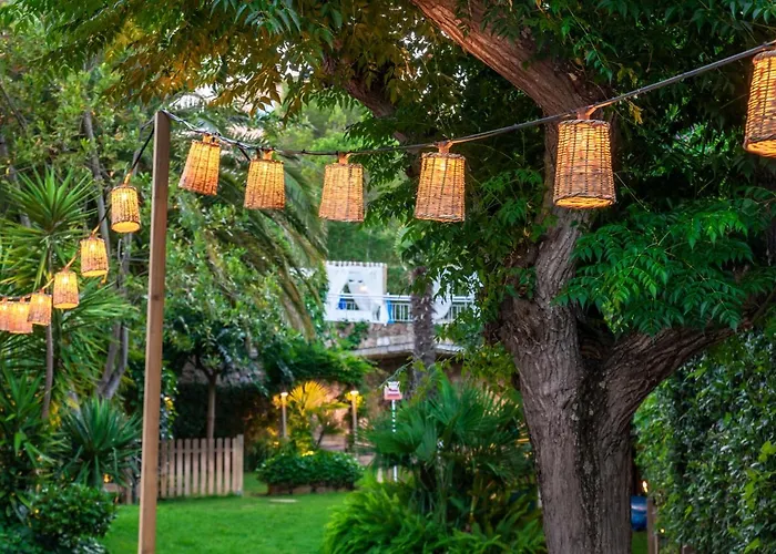 Ght Neptuno-tossa & Venus Tossa de Mar