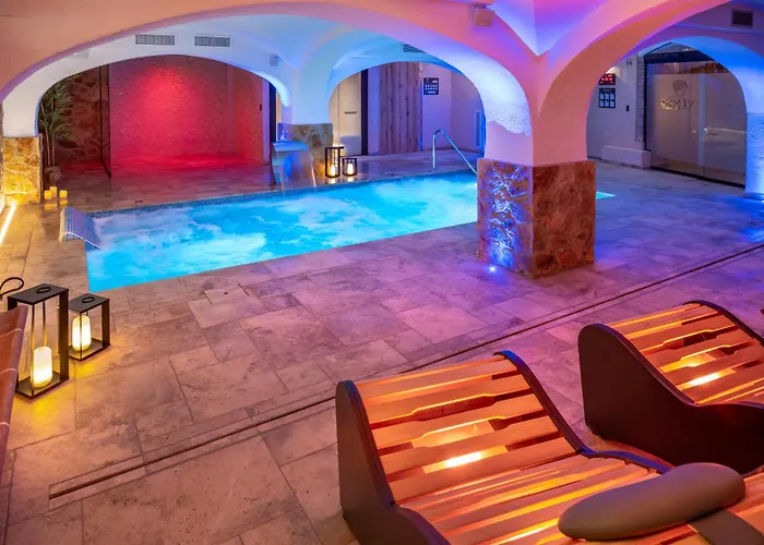 Ght Neptuno-tossa & Venus Hotel