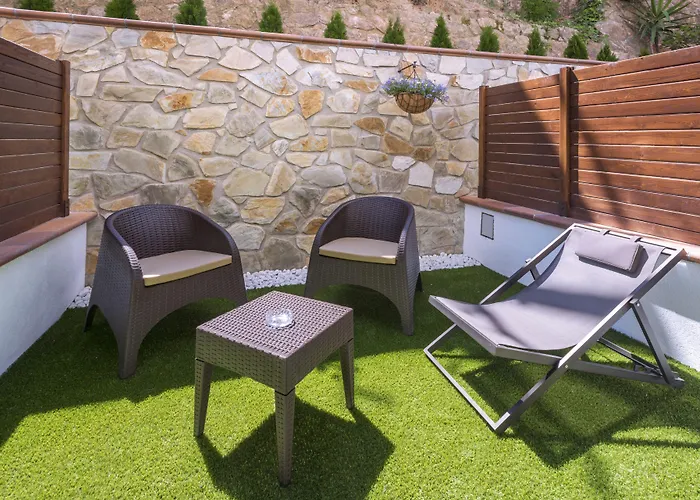 Ght Neptuno-tossa & Venus Hotel